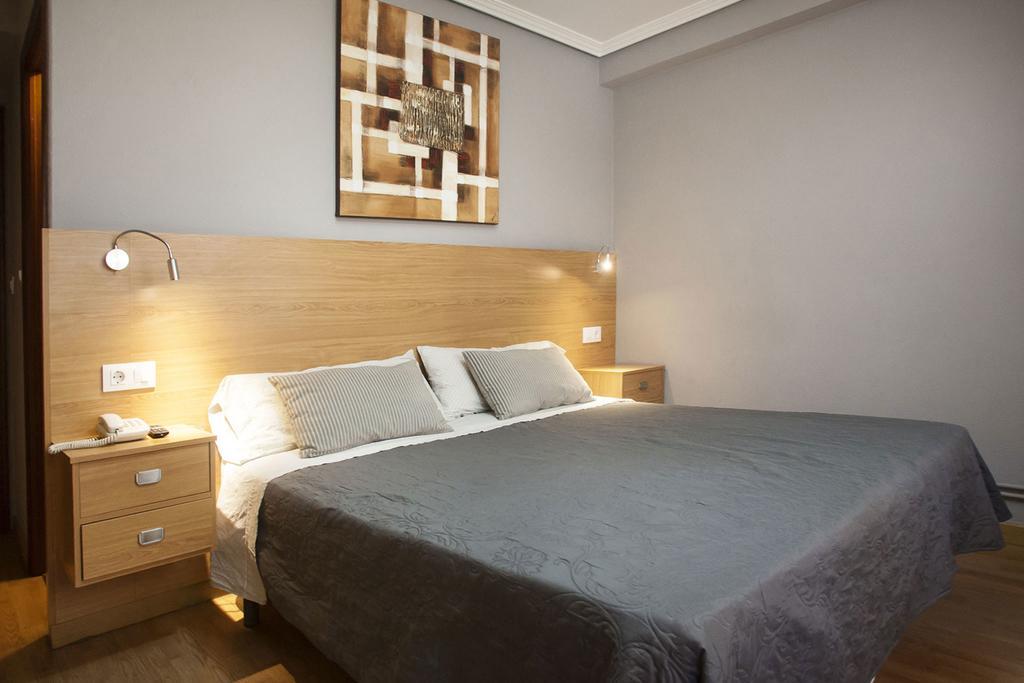 Hostal Crisol A Coruña Buitenkant foto