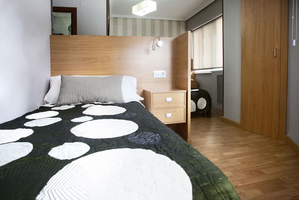 Hostal Crisol A Coruña Buitenkant foto