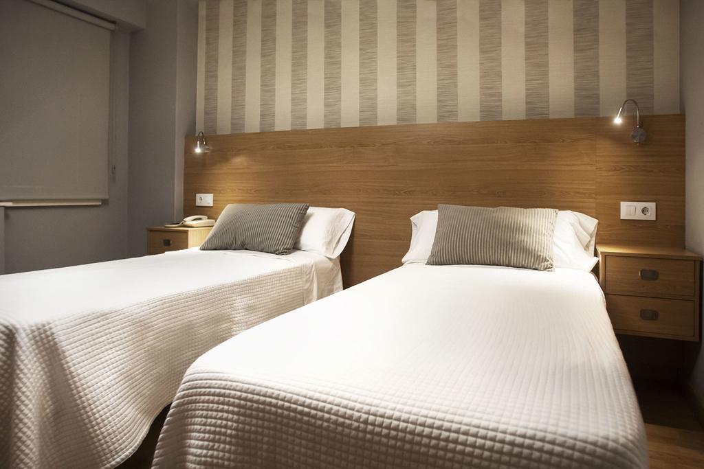 Hostal Crisol A Coruña Buitenkant foto