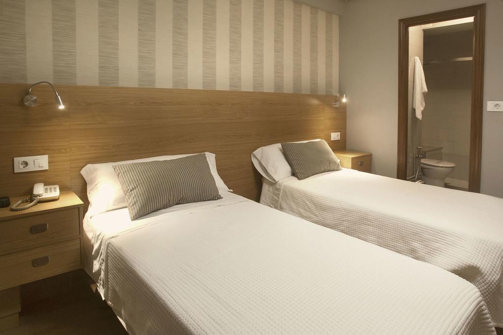 Hostal Crisol A Coruña Buitenkant foto